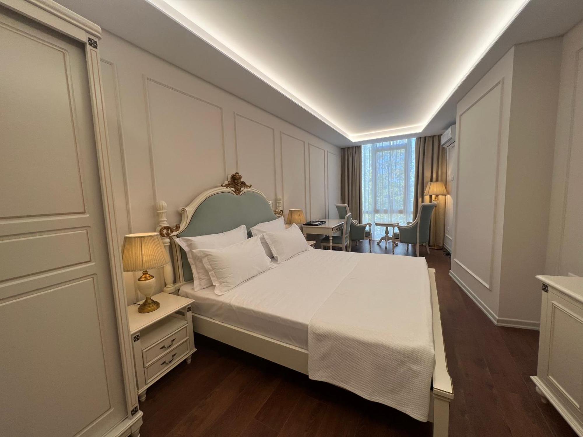 Sol Invictus Boutique Hotel Durres Albania Eksteriør billede